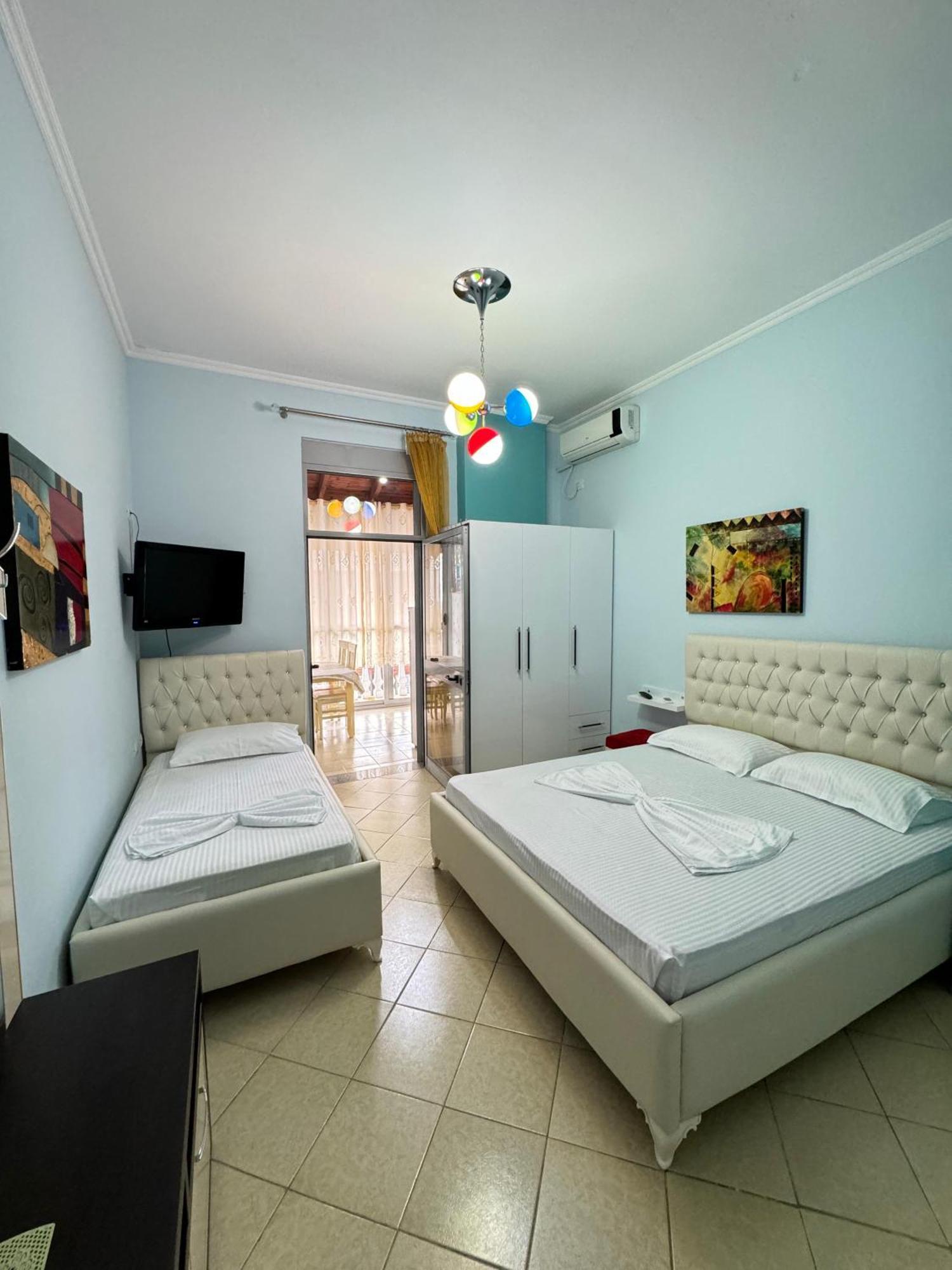 Solei Apartments Sarandë Exterior foto